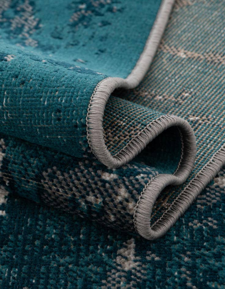 Detail image of  3' 3 x 5' 3 Valencia Oval Rug