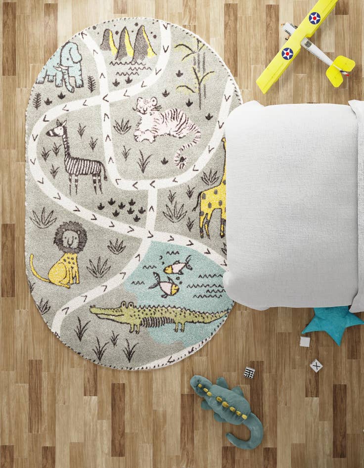 Detail image of  5' 3 x 8' Animals Whimsy Kids Oval Rug