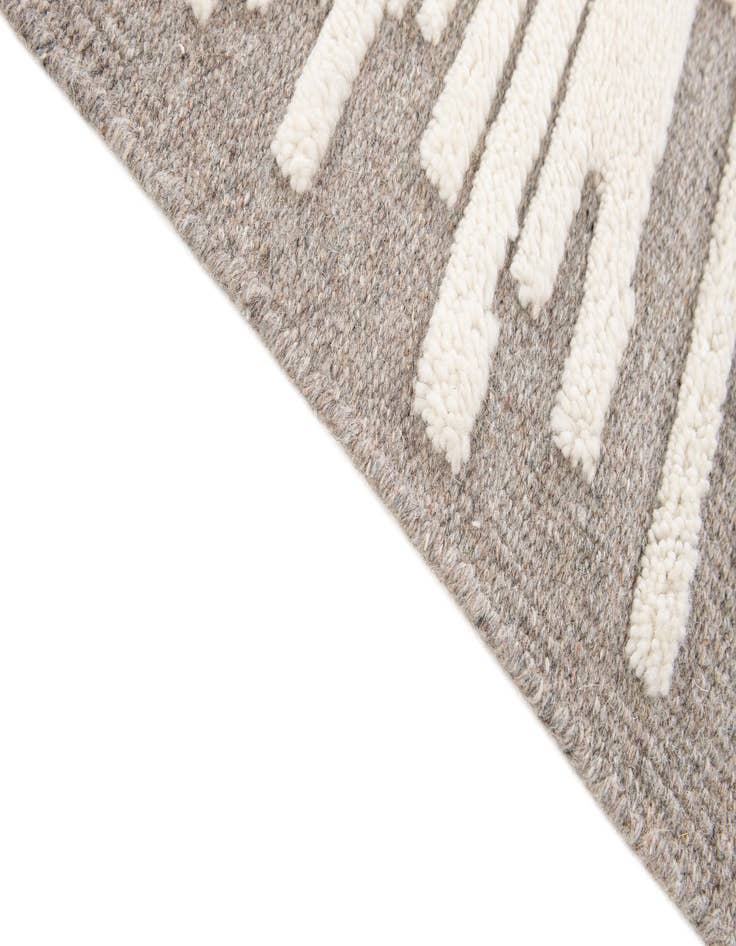Detail image of 4' 2 x 6' Hand Woven Rug