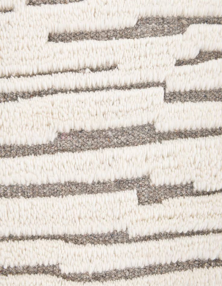 Detail image of 4' 2 x 6' Hand Woven Rug