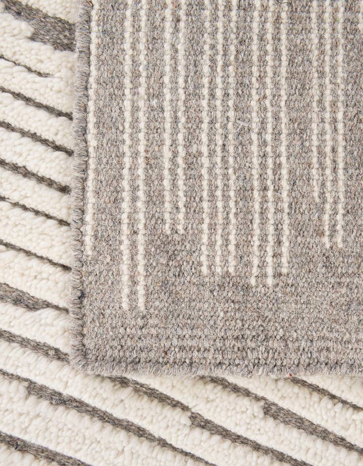 Detail image of 4' 2 x 6' Hand Woven Rug