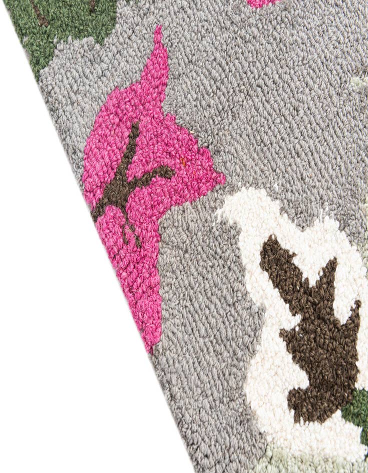 Detail image of  3' 1 x 5' Agra Rug