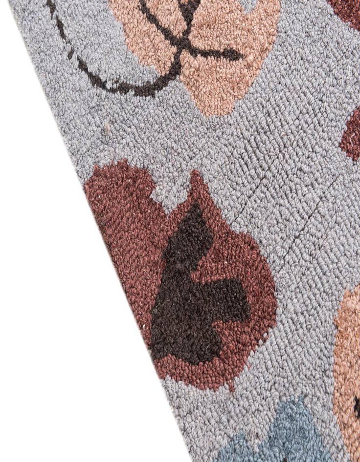 Detail image of  3' x 4' 10 Agra Rug