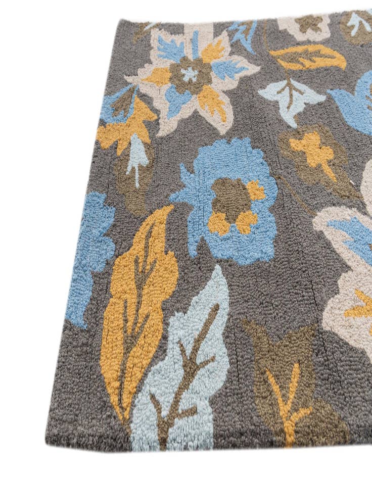 Detail image of  3' x 5' Agra Rug