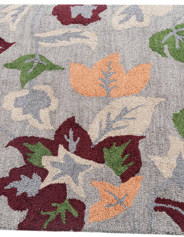 Detail image of  3' x 5' Agra Rug