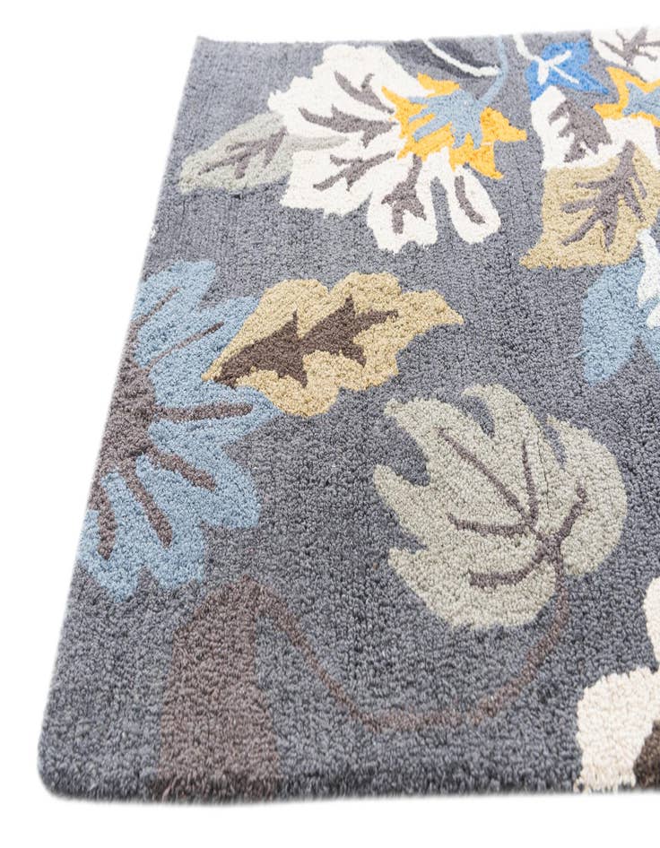 Detail image of  3' 1 x 5' Agra Rug