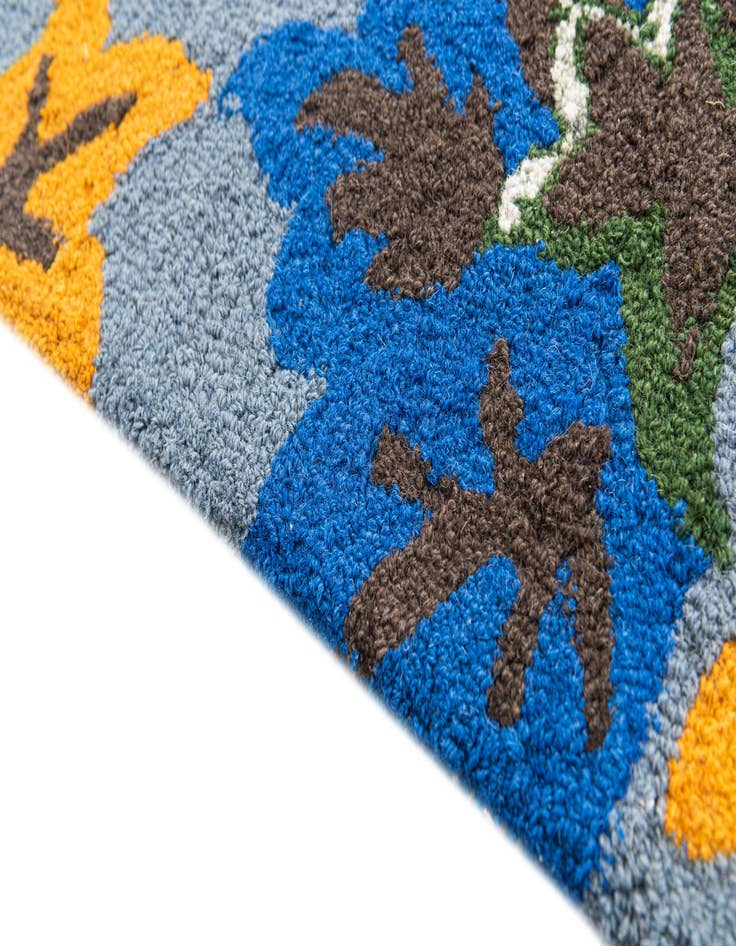 Detail image of  3' 1 x 5' Agra Rug