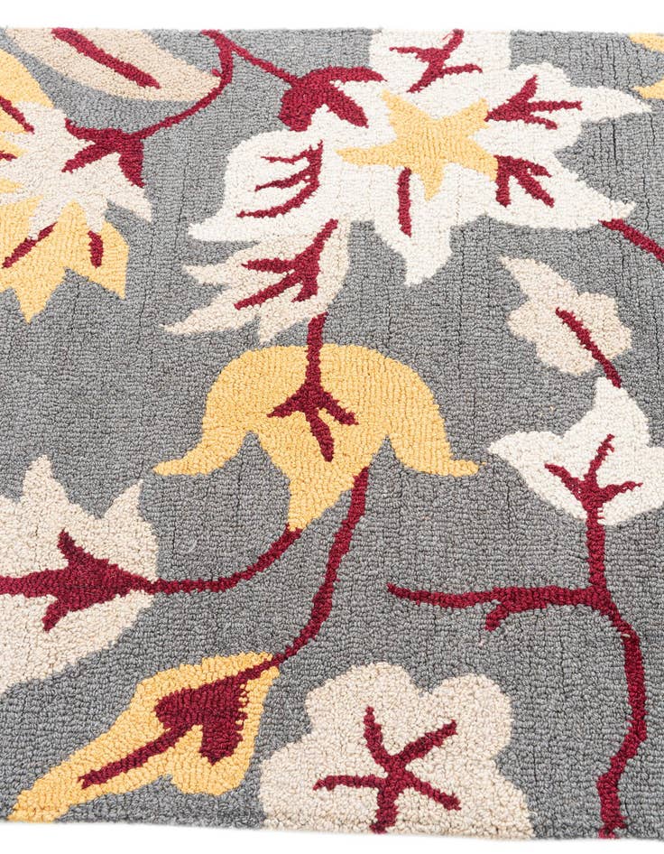 Detail image of  3' x 4' 10 Agra Rug