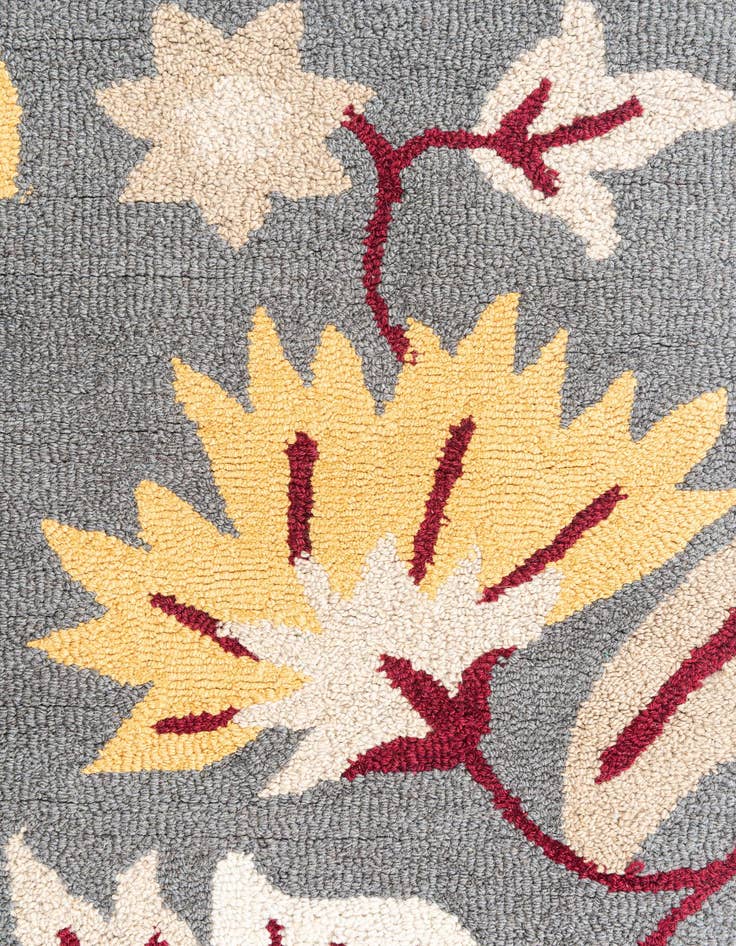 Detail image of  3' x 4' 10 Agra Rug