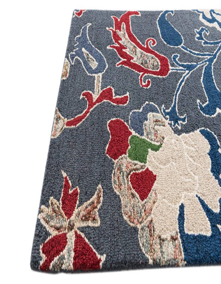 Detail image of  3' 1 x 5' Agra Rug