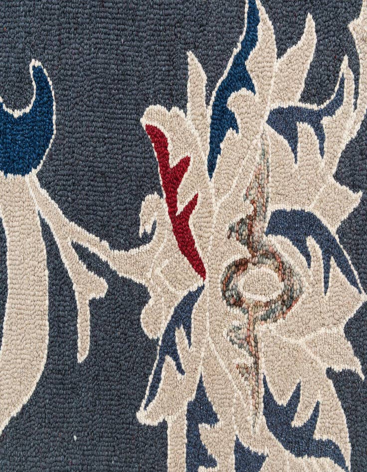 Detail image of  3' 1 x 5' Agra Rug