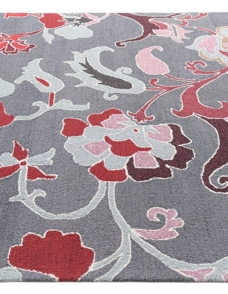 Detail image of  6' x 9' Agra Rug