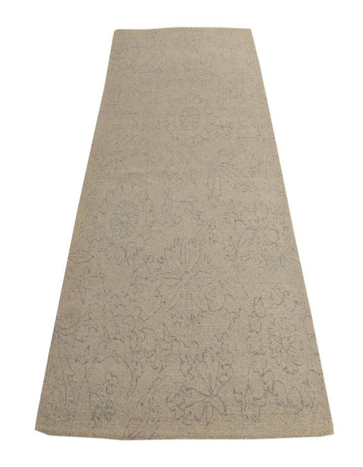 Detail image of  5' x 7' 10 Agra Rug