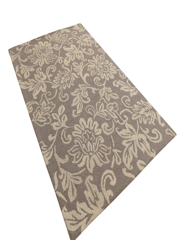 Detail image of  5' 1 x 8' Agra Rug