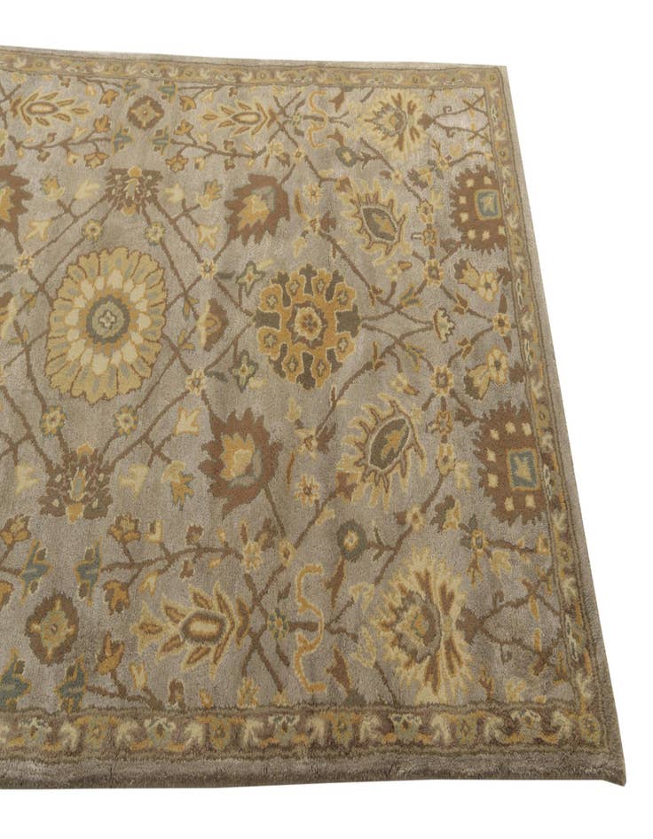 Detail image of  5' 1 x 8' Agra Wool Rug