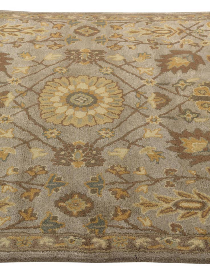 Detail image of  5' 1 x 8' Agra Wool Rug
