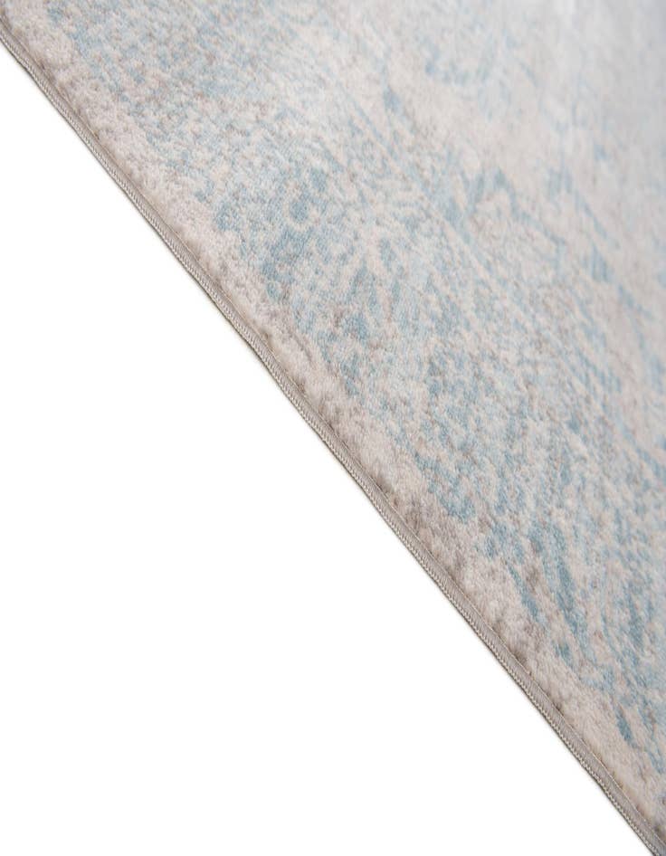 Detail image of  4' 10 x 8' Alexis Rug