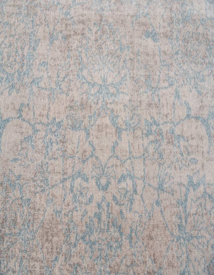 Detail image of  4' 10 x 8' Alexis Rug