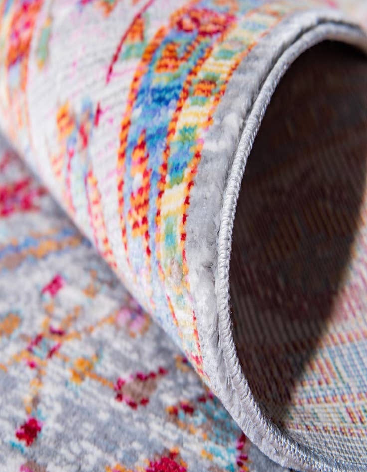 Detail image of  6' x 9' Alexis Rug