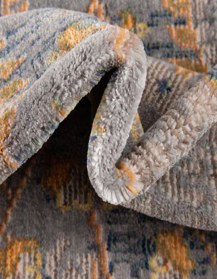 Detail image of  4' x 6' Alexis Rug