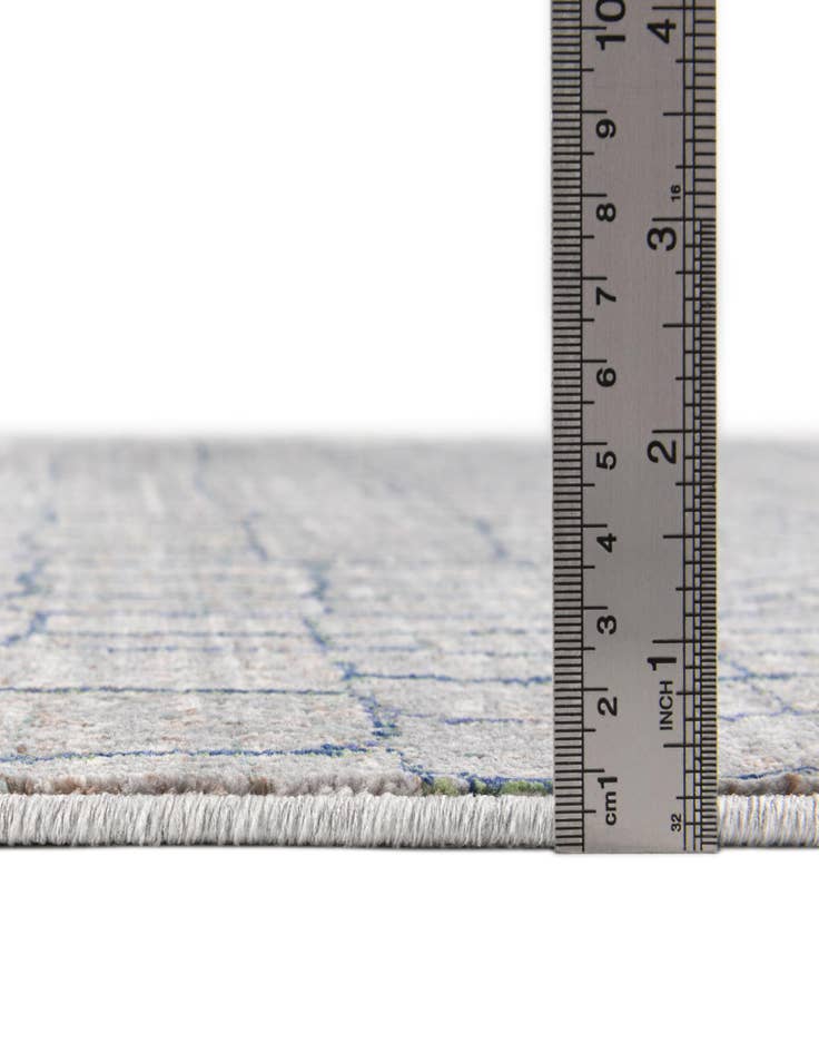 Detail image of  4' x 6' Alexis Rug