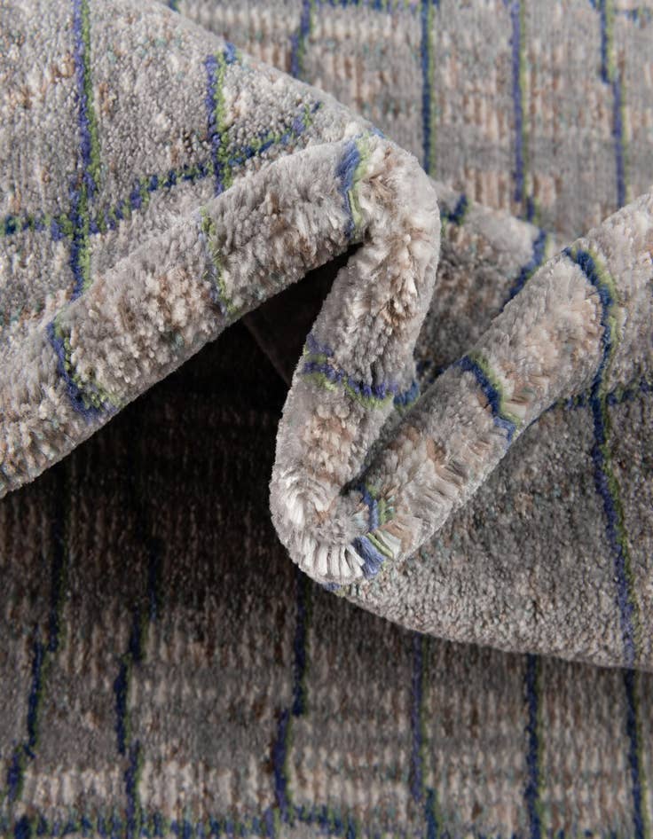 Detail image of  4' x 6' Alexis Rug