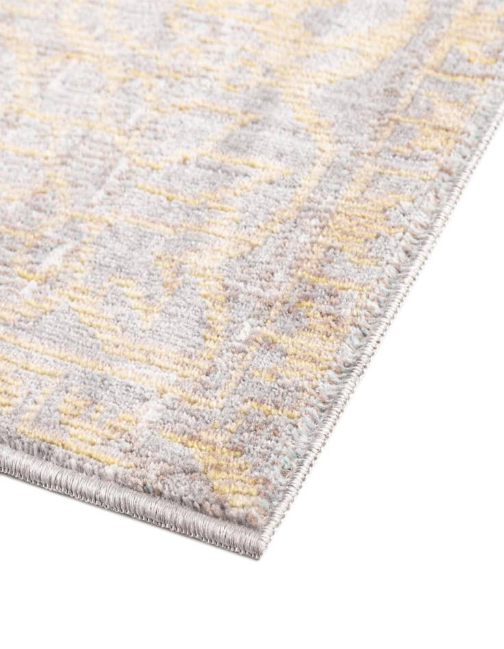 Detail image of  4' x 6' Alexis Rug