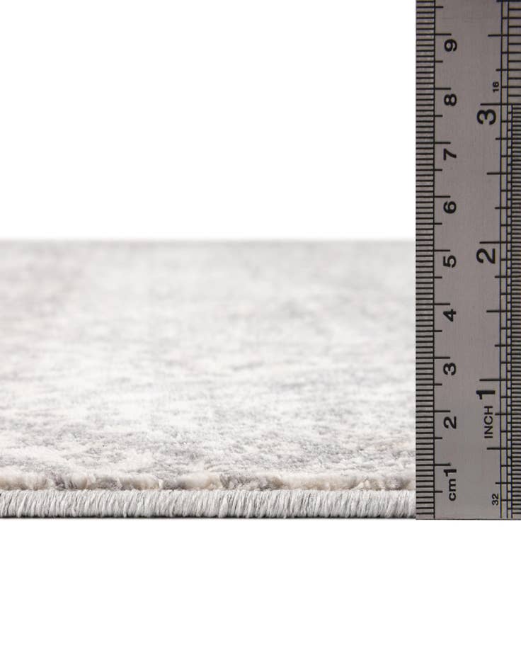 Detail image of  4' x 6' Alexis Rug