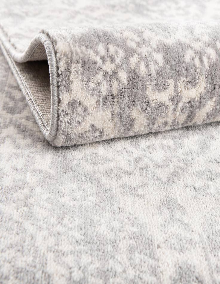 Detail image of  4' x 6' Alexis Rug