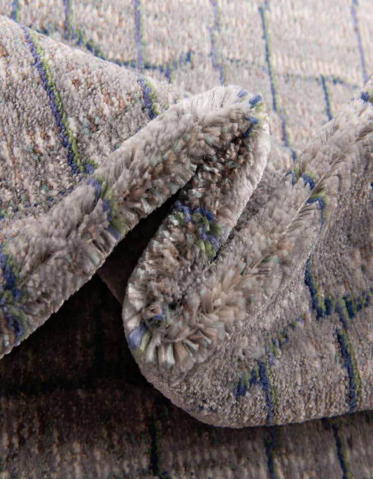 Detail image of  4' x 6' Alexis Rug