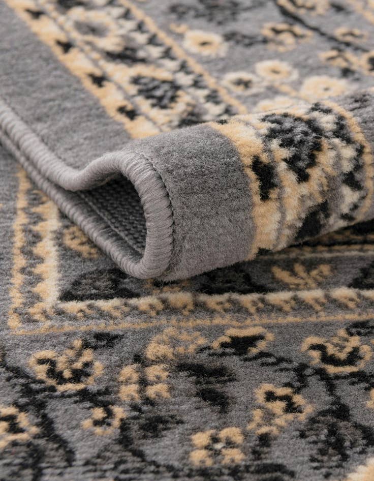 Detail image of  2' x 3' Amaya Rug