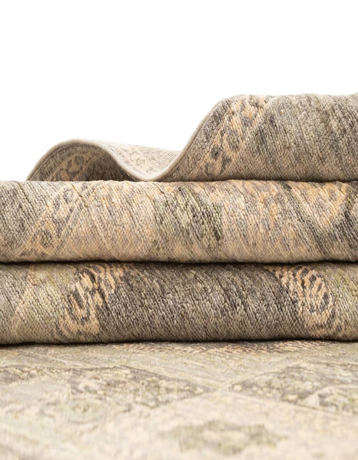 Detail image of  4' 1 x 5' 9  Hand Knotted Amina Rug