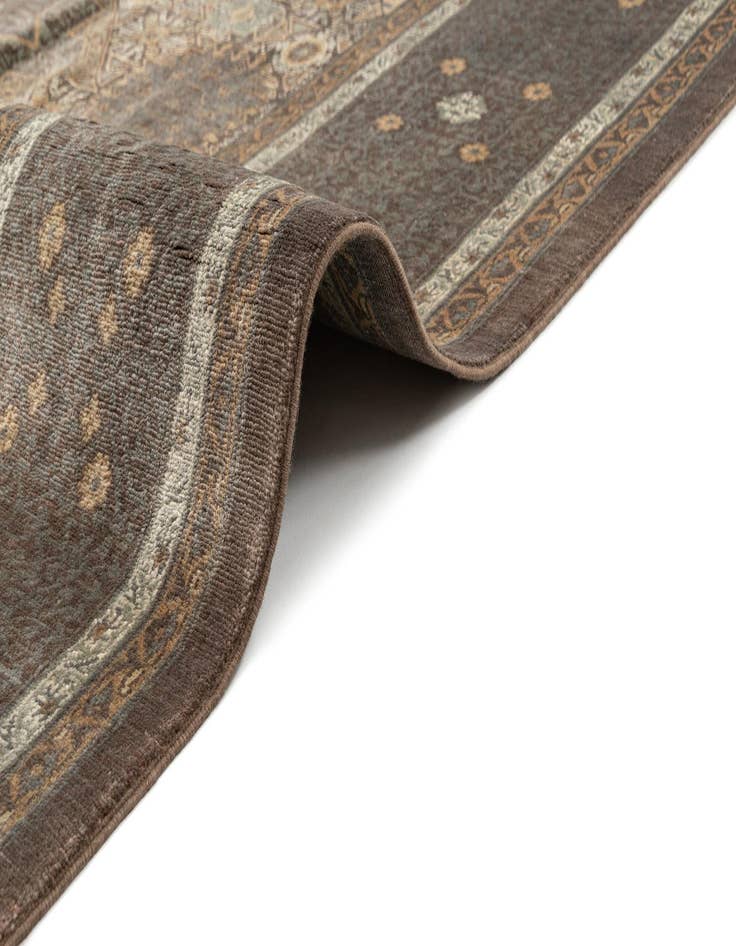 Detail image of  7' 4 x 9' 10  Hand Knotted Amina Rug