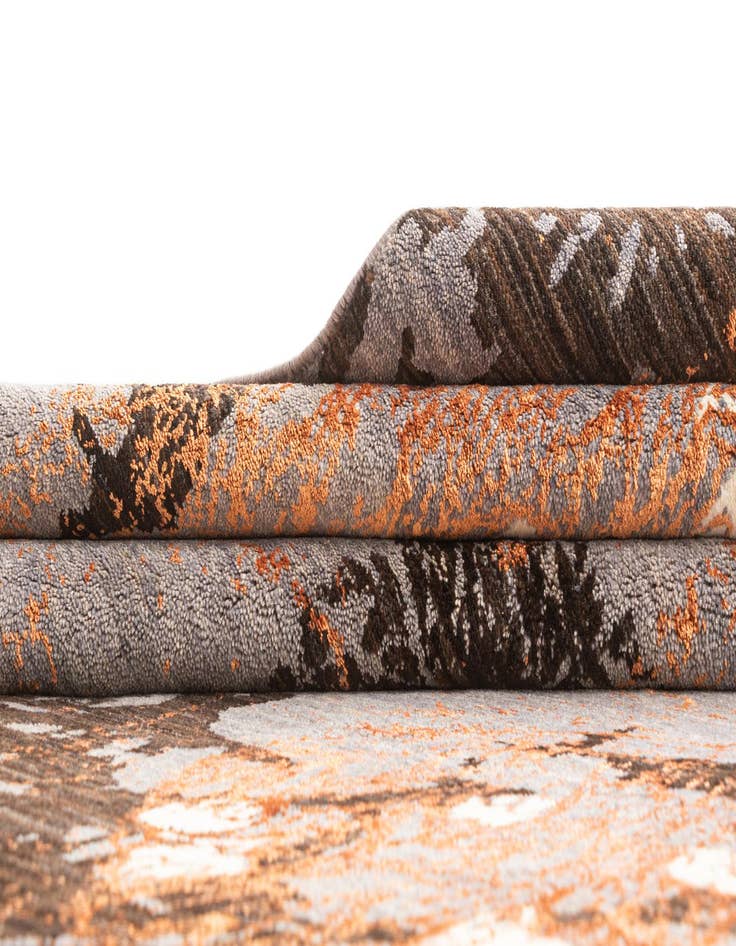 Detail image of  5' 5 x 7' 10  Hand Knotted Anar Rug