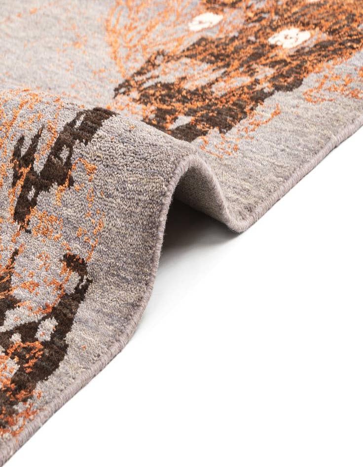 Detail image of  5' 5 x 7' 10  Hand Knotted Anar Rug