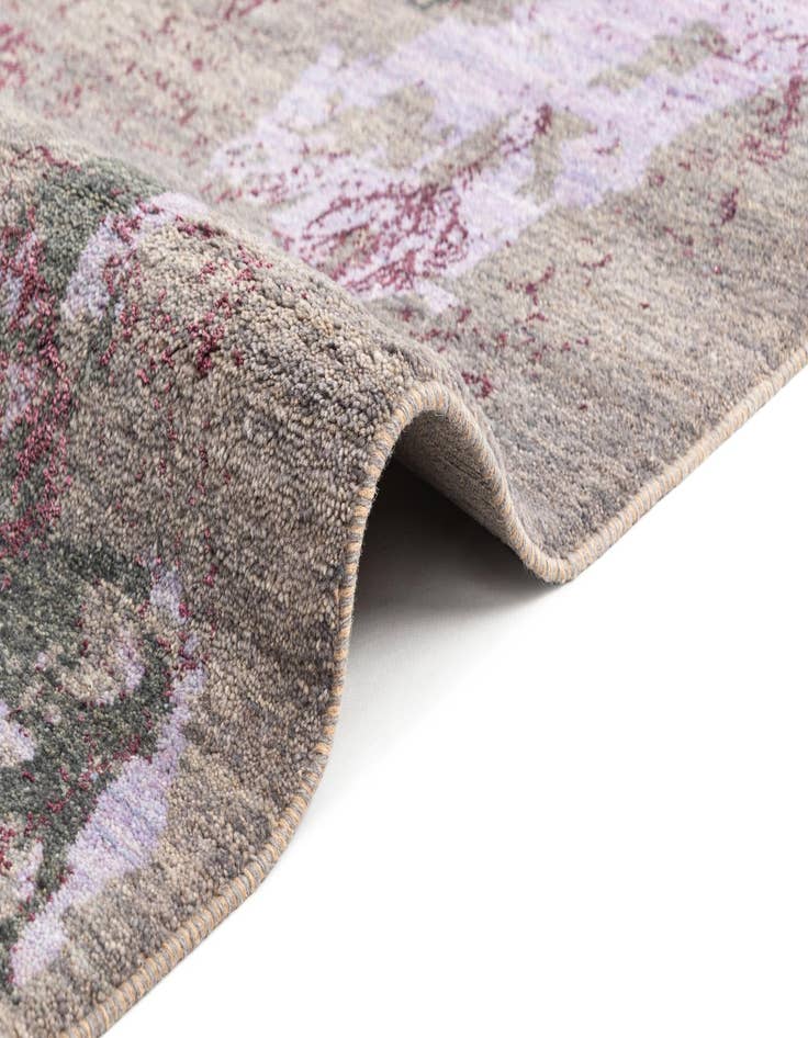 Detail image of  5' 5 x 7' 10  Hand Knotted Anar Rug