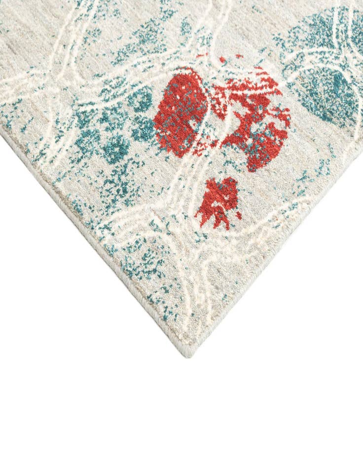 Detail image of  5' 4 x 7' 10  Hand Knotted Anar Rug