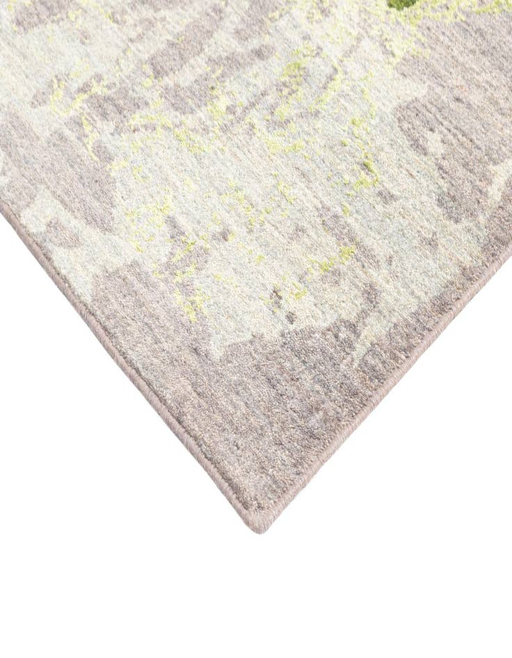 Detail image of  6' 9 x 9' 7  Hand Knotted Anar Rug