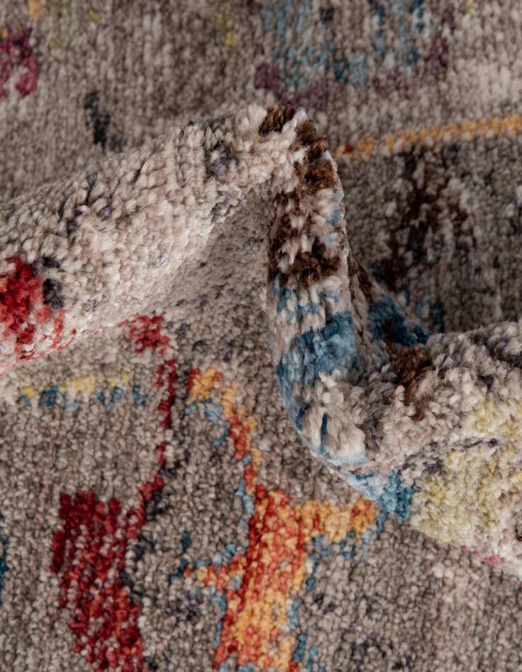 Detail image of  6' 7 x 9' 10 Andromeda Rug