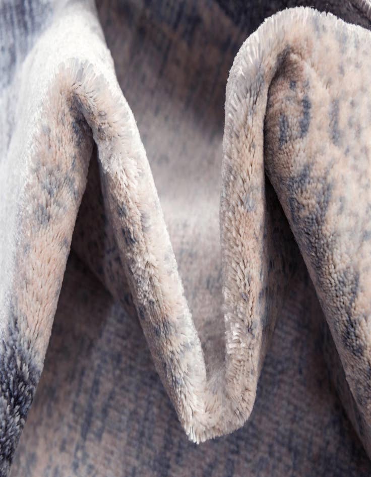 Detail image of  8' x 10' Apollo Rug