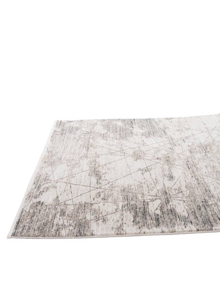 Detail image of  5' 2 x 7' 9 Aramis Rug