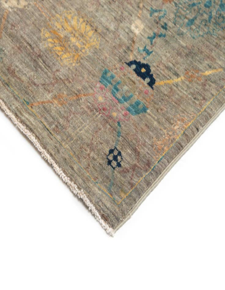 Detail image of  9' 3 x 11' 9  Hand Knotted Ariana Rug