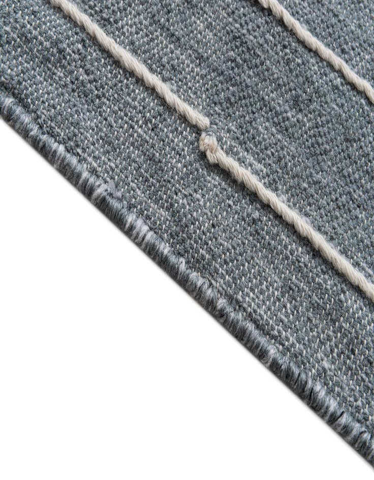 Detail image of  4' 2 x 6'  Hand Woven Arizona Wool Rug
