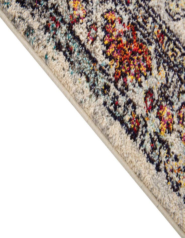 Detail image of  5' 3 x 7' 6 Arlington Rug