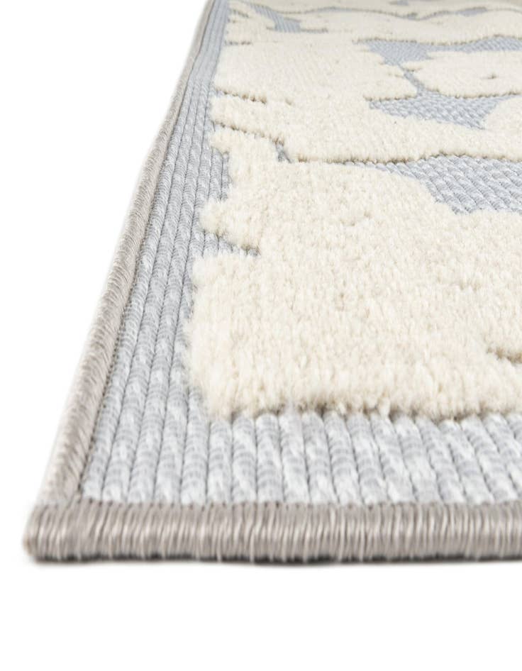 Detail image of  7' x 10'  Washable Aruba Indoor / Outdoor Rug