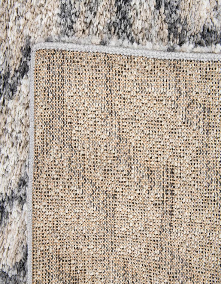 Detail image of  5' 4 x 7' 7 Athena Shag Rug