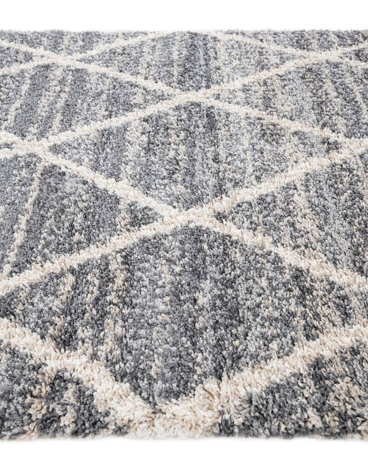 Detail image of 5' 4 x 7' 6 Athena Shag Rug