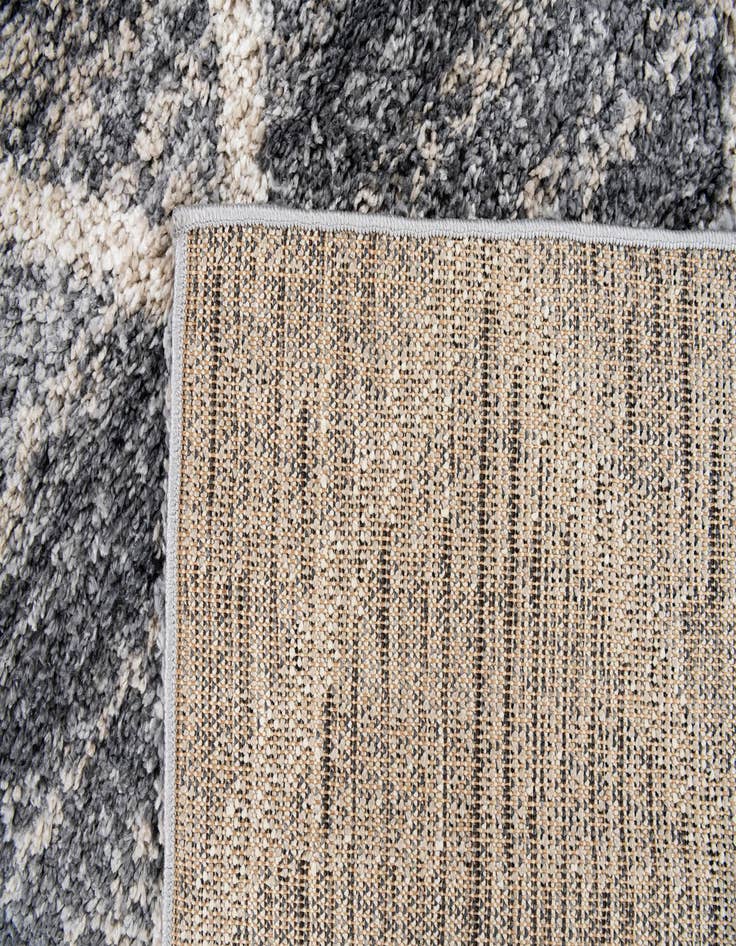 Detail image of 5' 4 x 7' 6 Athena Shag Rug