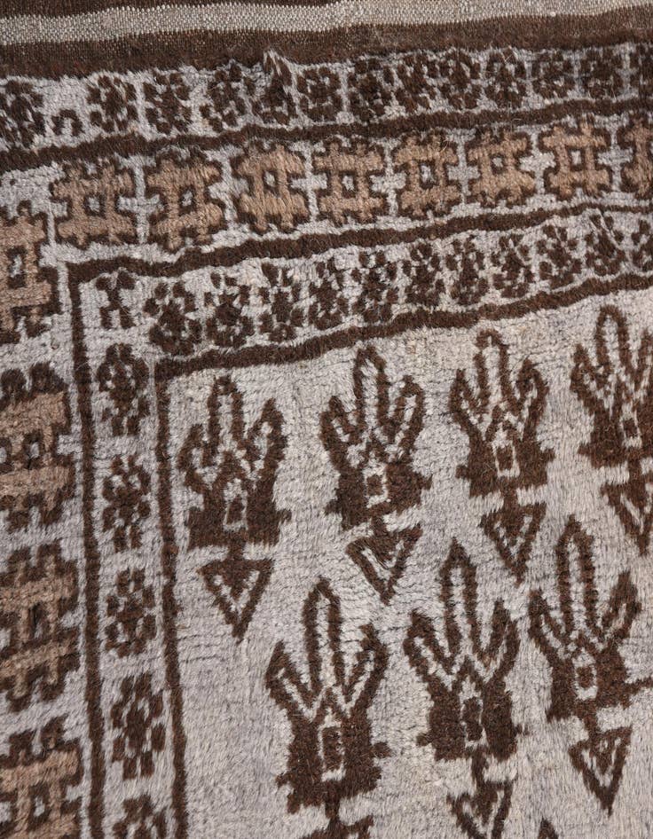 Detail image of  4' 9 x 8'  Hand Knotted Balouch Wool Rug