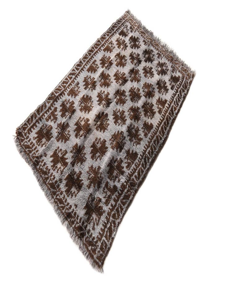 Detail image of  2' 8 x 4' 5  Hand Knotted Balouch Wool Rug